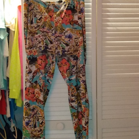 Pants - Picture 5 of 6